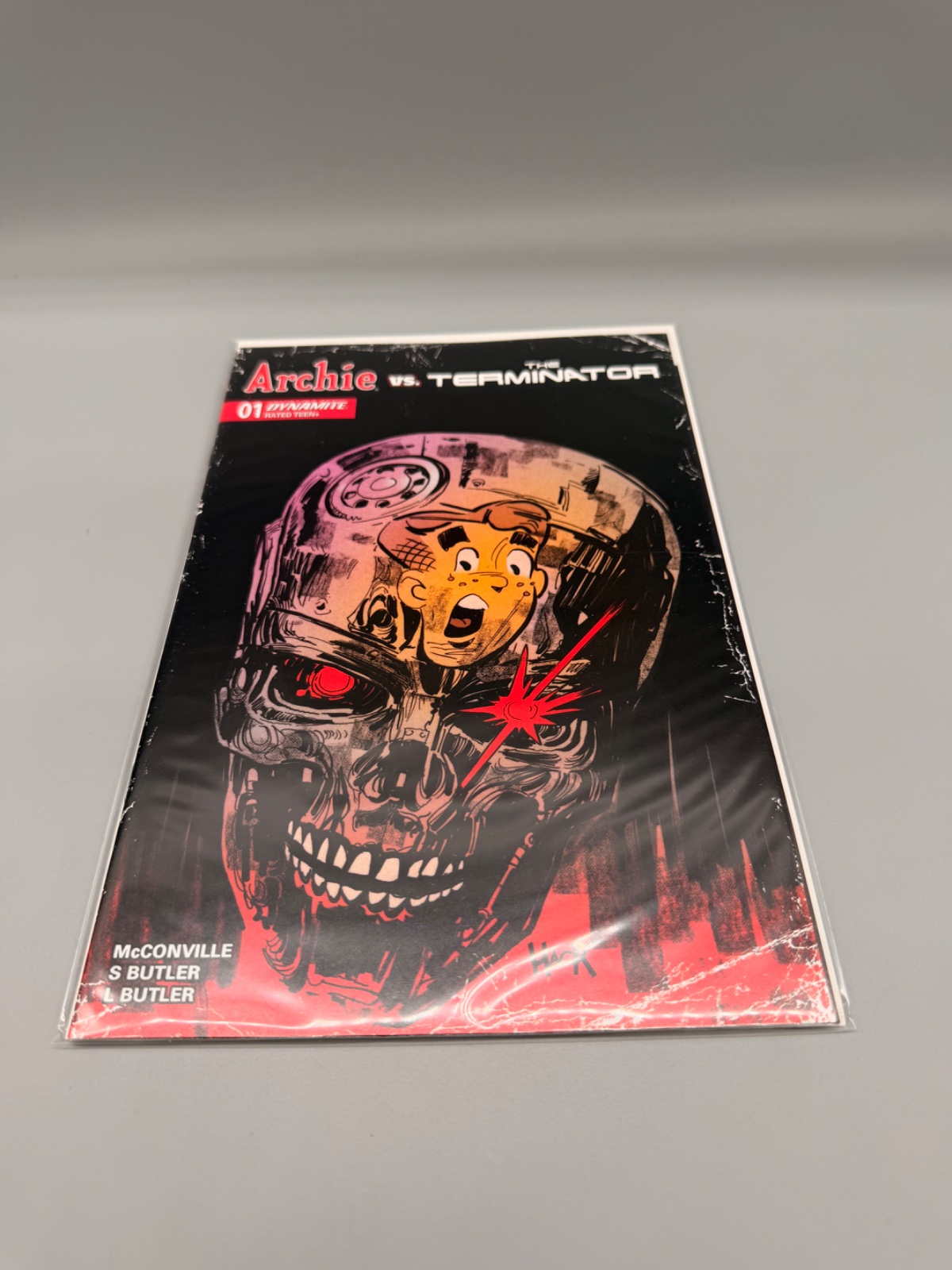 ARCHIE VS THE TERMINATOR #1 CVR C ROBERT HACK VAR — Actual book · photo 1